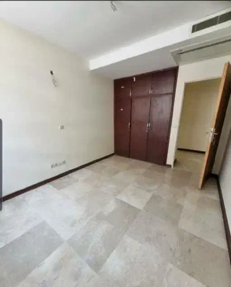 آپارتمان 105 متری دو خوابه در پونک تهران14155732645