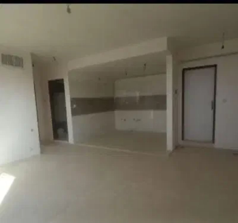 آپارتمان 80 متری دو خوابه در فاز 6 پرند14165732695