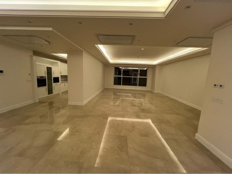 آپارتمان 180 متری سه خوابه در شهرک غرب تهران