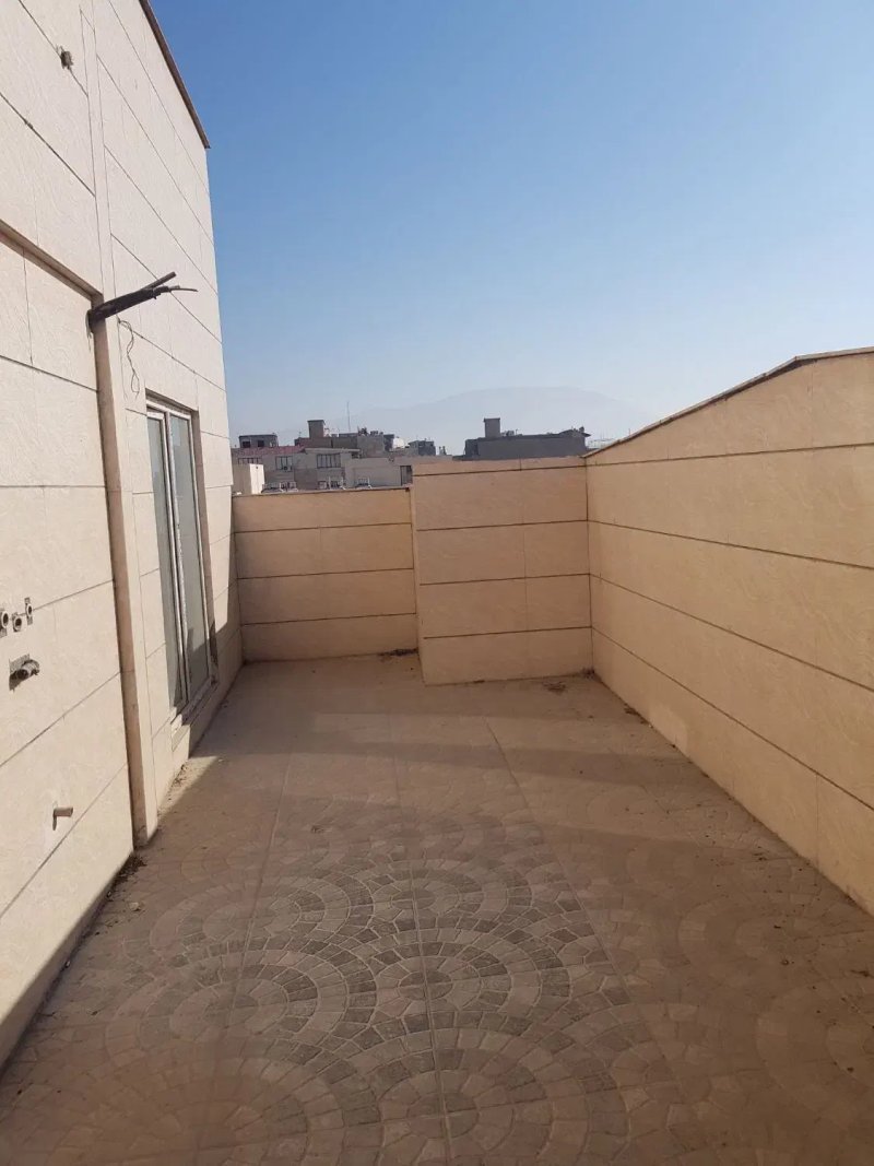 آپارتمان 100 متری دو خوابه در گلشهر کرج14196033446