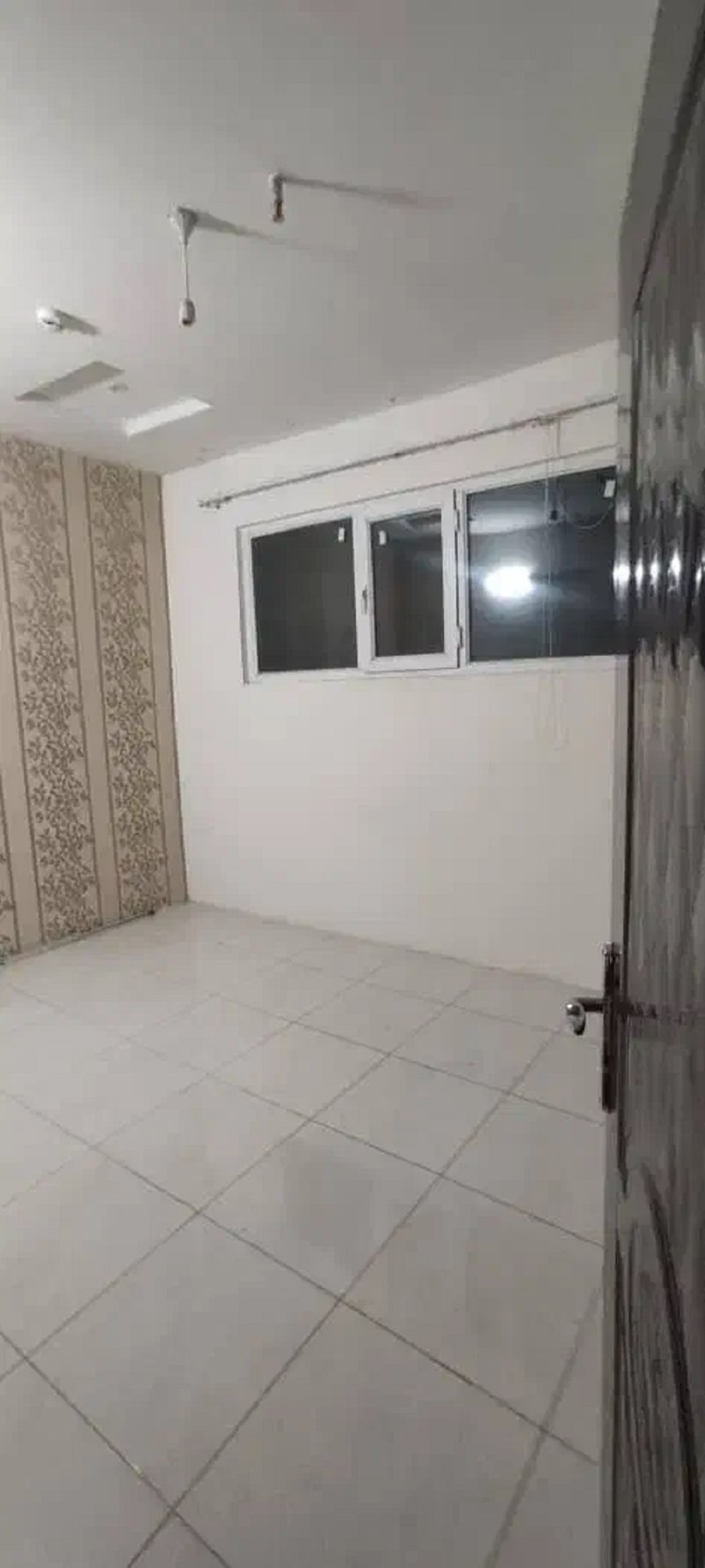آپارتمان 110 متری دو خوابه در جاهدشهر مشهد14196633471