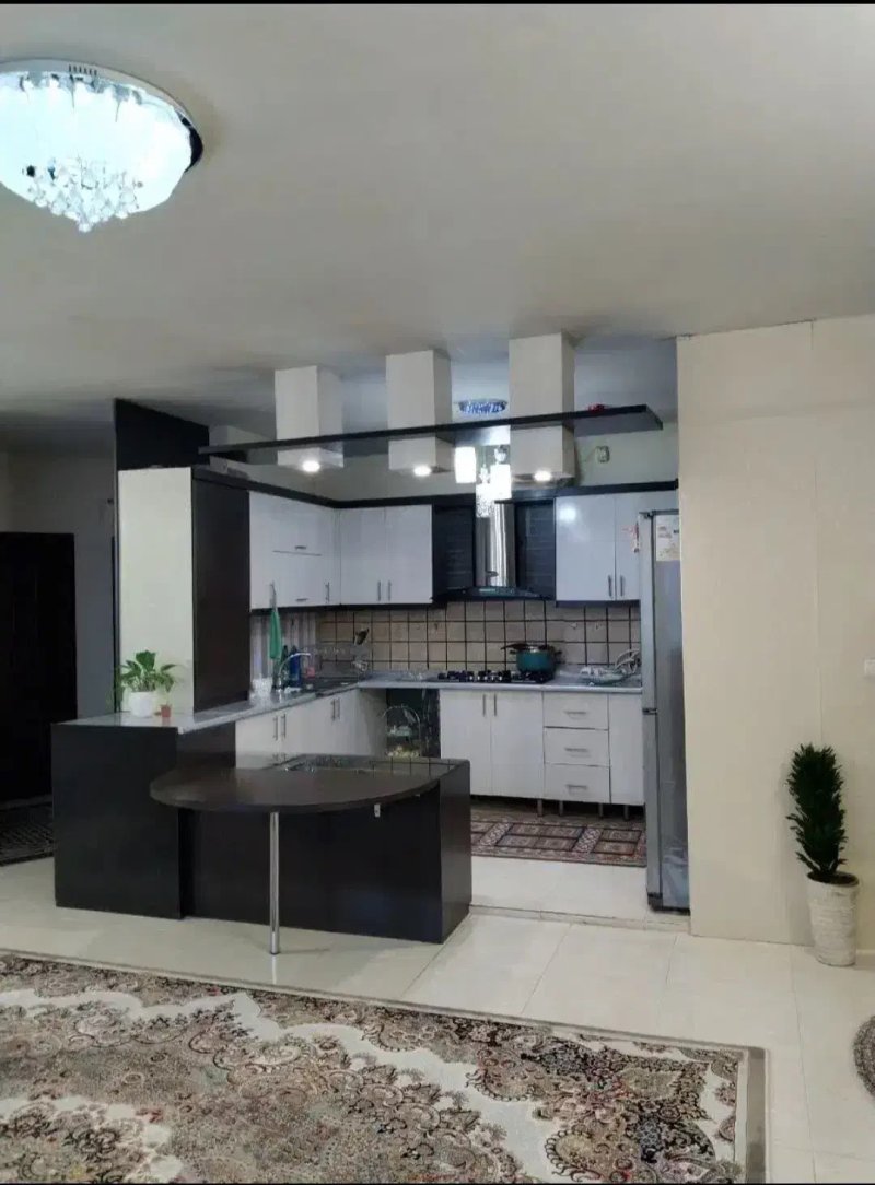 آپارتمان 100 متری دو خوابه در جاهدشهر مشهد14198233516
