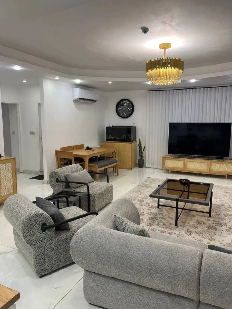 آپارتمان 115 متری دو خوابه در معلم رشت14222533836