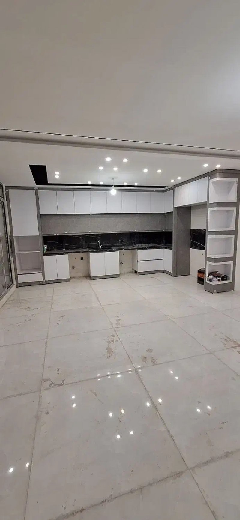آپارتمان 160 متری سه خوابه در هنرور مشهد14231533897