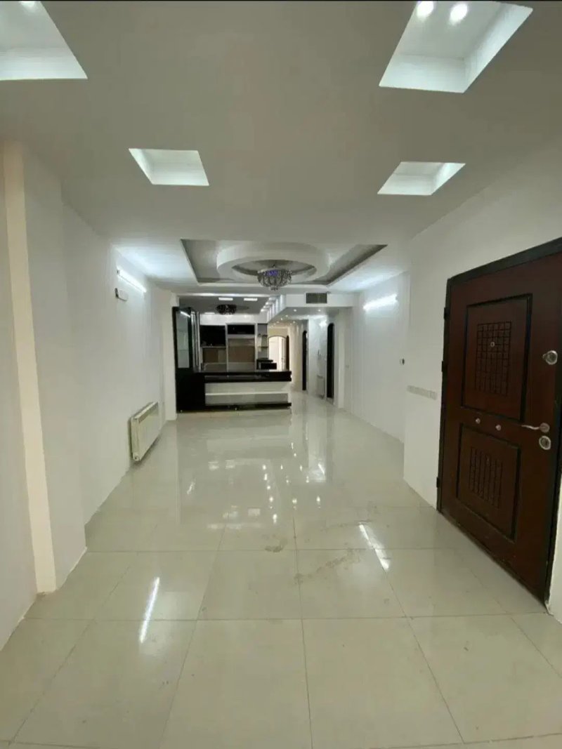 آپارتمان 200 متری سه خوابه در هنرور مشهد14236034006