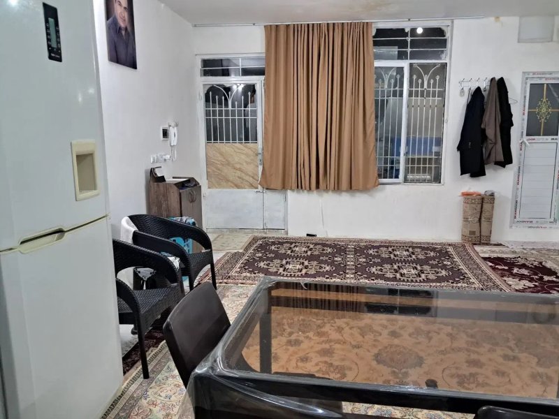 خانه 100 متری سه خوابه در کشمیری مشهد14247934190