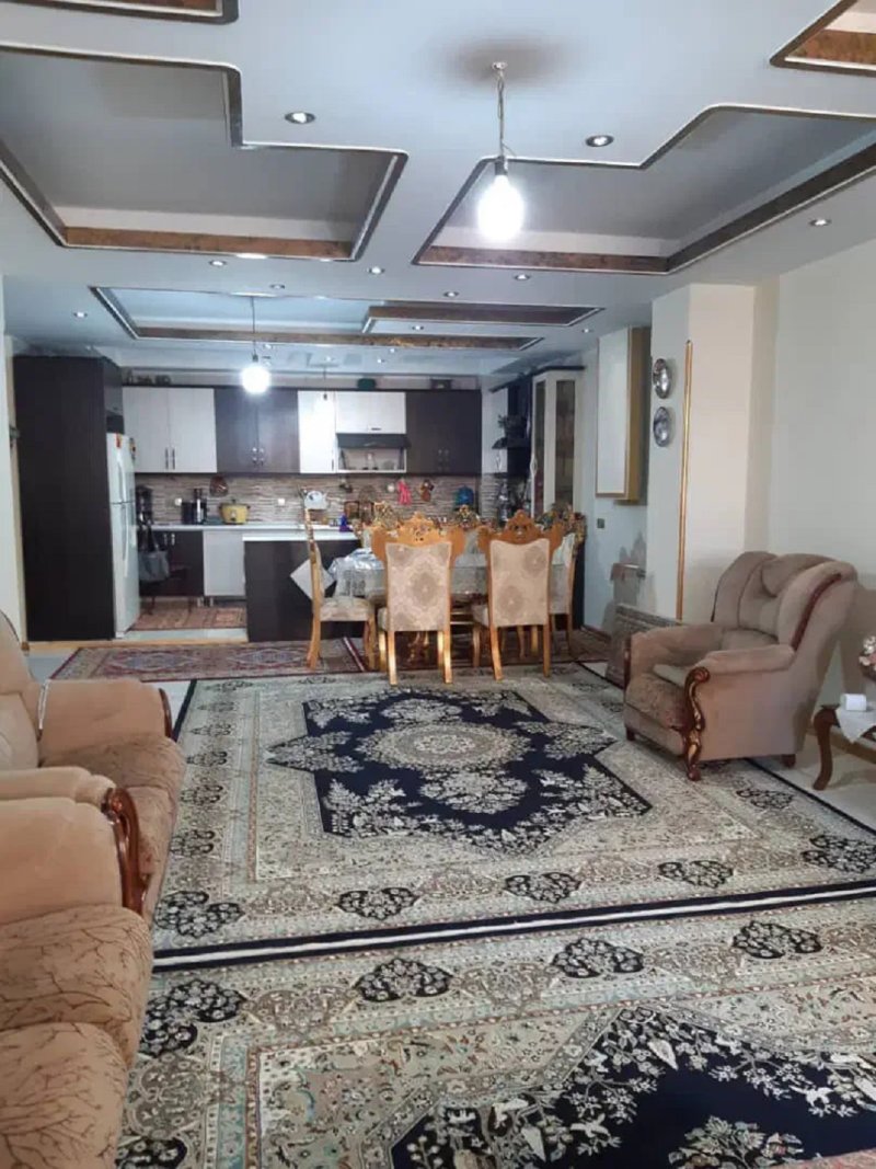 آپارتمان 130 متری دو خوابه در گلشهر کرج