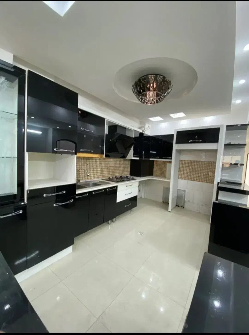 آپارتمان 200 متری سه خوابه در هنرور مشهد14279034565
