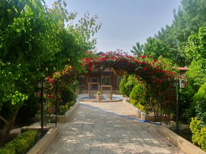 ویلا 1202 متری پنج خوابه در کردان کرج