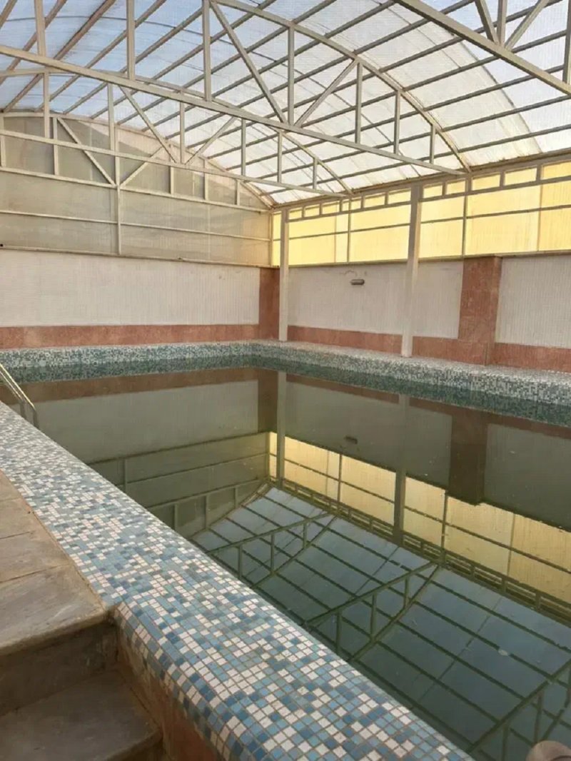 ویلا 1000 متری دو خوابه در شهرک زعفرانیه کرج14280634633