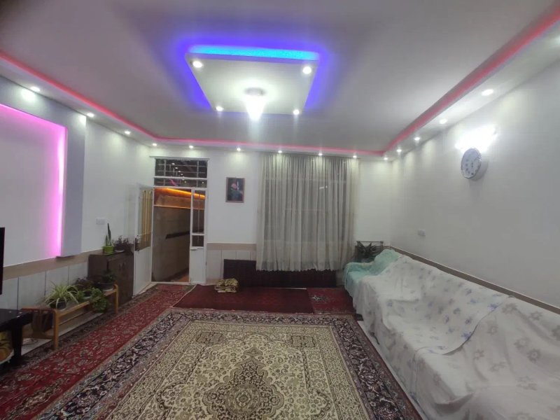 خانه 105 متری یک خوابه در کشمیری مشهد14281434668