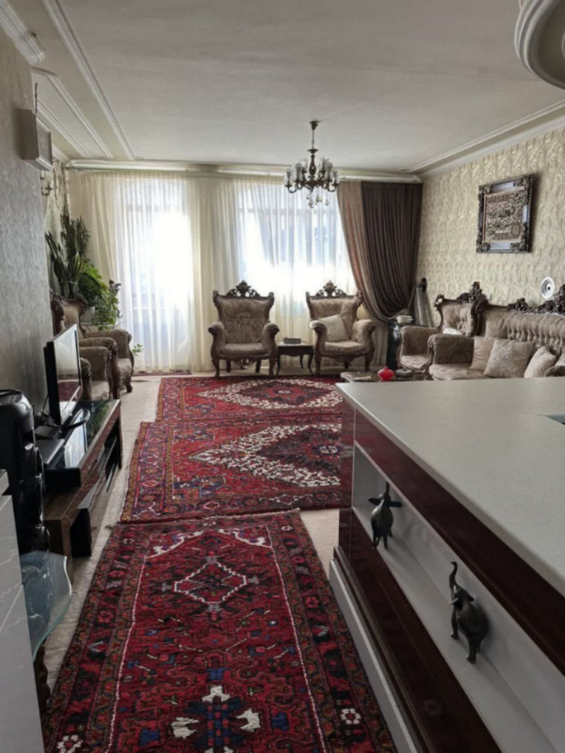 آپارتمان 88 متری دو خوابه در میدان ونک تبریز1262943467