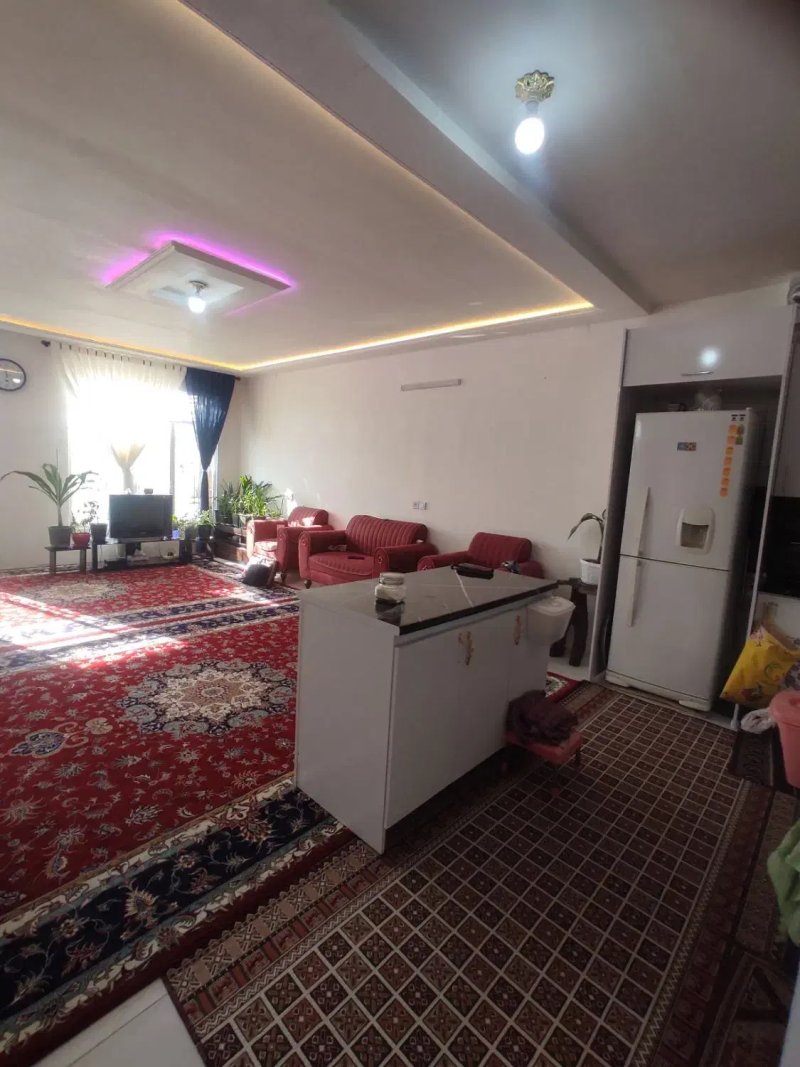 خانه 100 متری دو خوابه در کشمیری مشهد14285034720