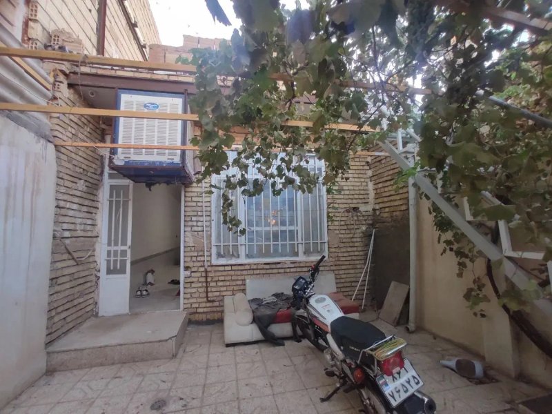 خانه 100 متری یک خوابه در کشمیری مشهد