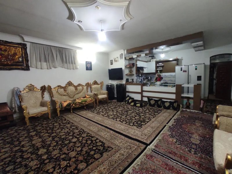خانه 100 متری یک خوابه در کشمیری مشهد