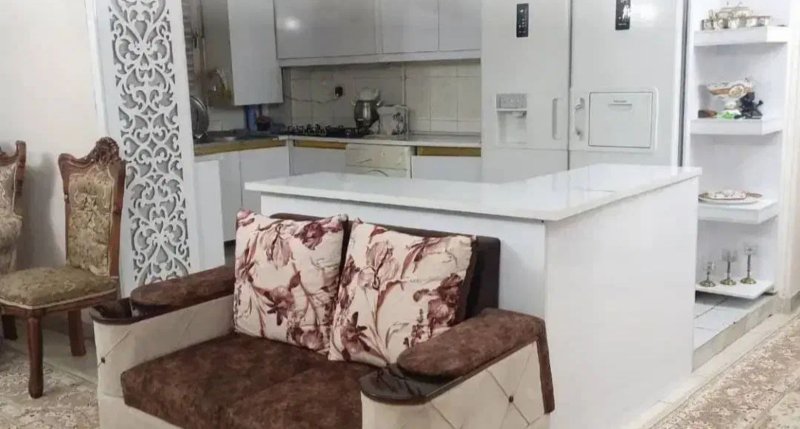 آپارتمان 93 متری دو خوابه در بلوار قائم مقام ملایر14351935721