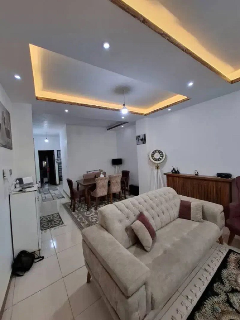 آپارتمان 90 متری دو خوابه در میدان یخسازی رشت