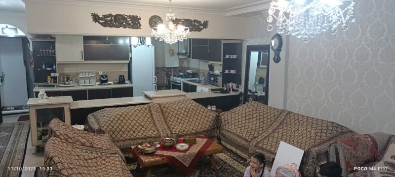 آپارتمان 94 متری دو خوابه در گلزار همدان14366336060