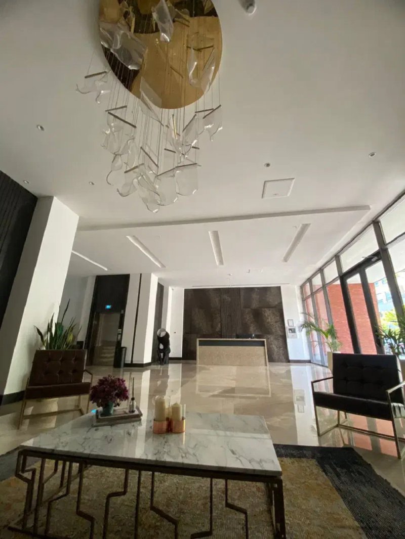 آپارتمان 300 متری چهارخوابه در سعادت آباد تهران14370036149