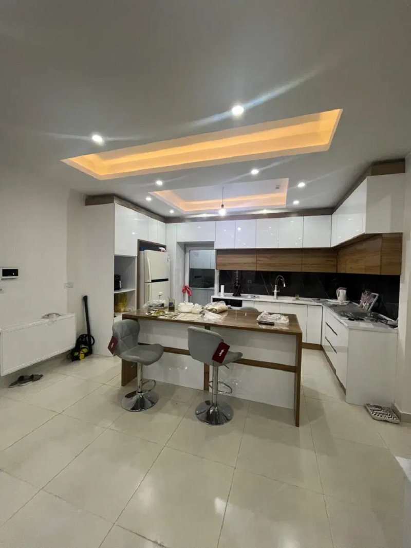 آپارتمان 145 متری سه خوابه در معلم رشت14376736221