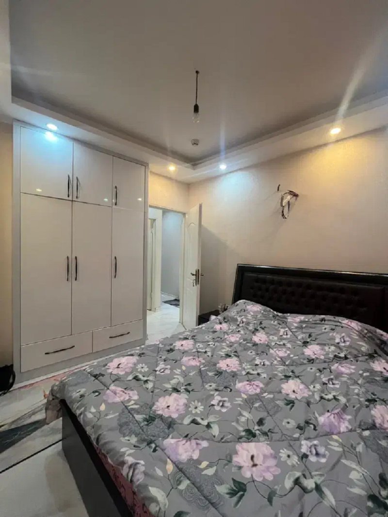 آپارتمان 142 متری سه خوابه در گلباغ نماز رشت14378136236