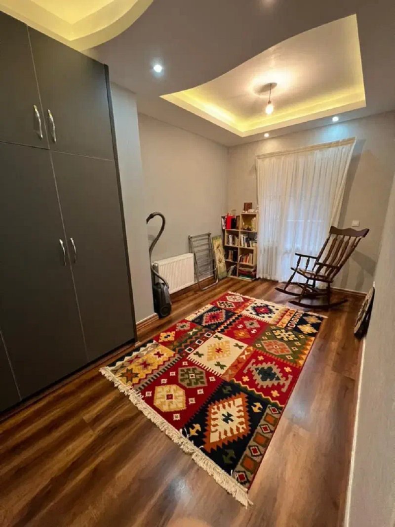 آپارتمان 148 متری سه خوابه در معلم رشت14378436239