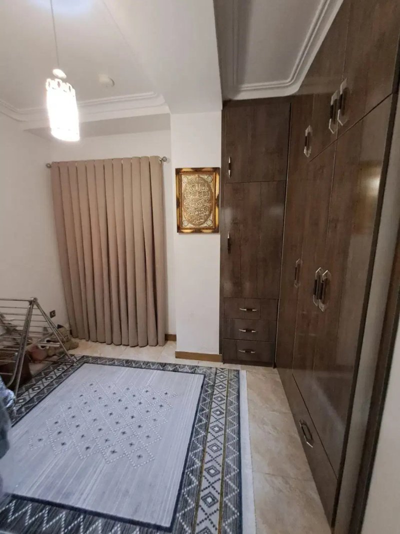 آپارتمان 140 متری سه خوابه در معلم رشت14384836330