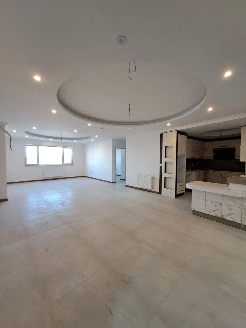 آپارتمان 120 متری دو خوابه در استادسرا رشت14384936333