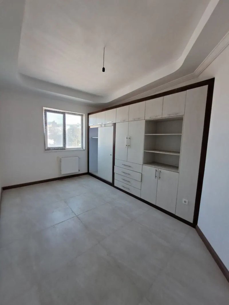 آپارتمان 120 متری دو خوابه در استادسرا رشت14384936335