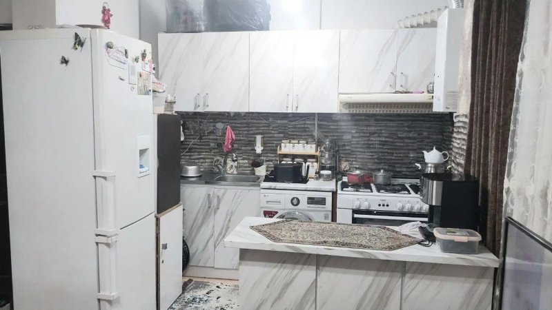 آپارتمان 70 متری دو خوابه در گلباغ نماز رشت14391236491