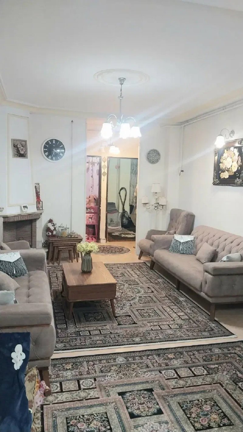 آپارتمان 70 متری دو خوابه در گلباغ نماز رشت14391236492