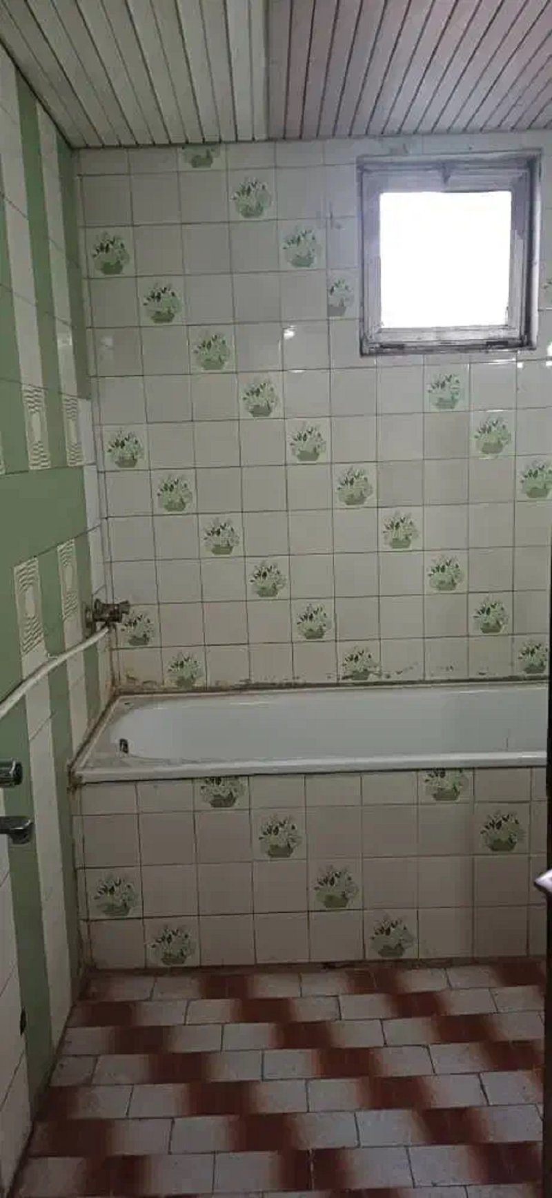 آپارتمان 107 متری دو خوابه در بلوار نامجو رشت14393136552