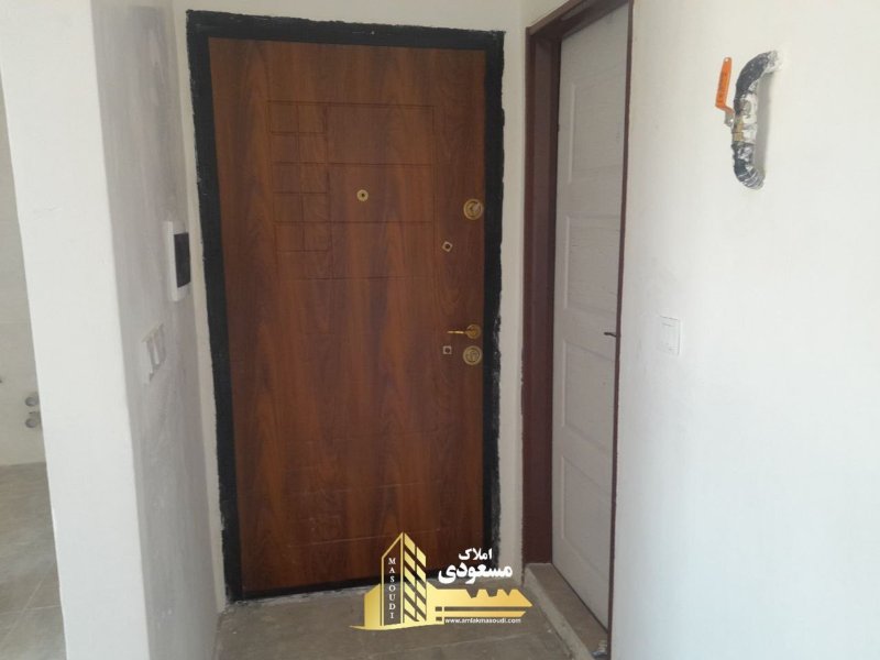 آپارتمان 94 متری دو خوابه در خیابان ولیعصر شهریار14484237447