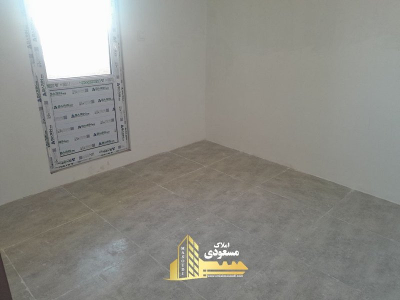 آپارتمان 94 متری دو خوابه در خیابان ولیعصر شهریار14484237448