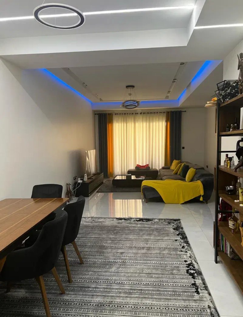 آپارتمان 101 متری دو خوابه در کوی زنبق کرج14485237464