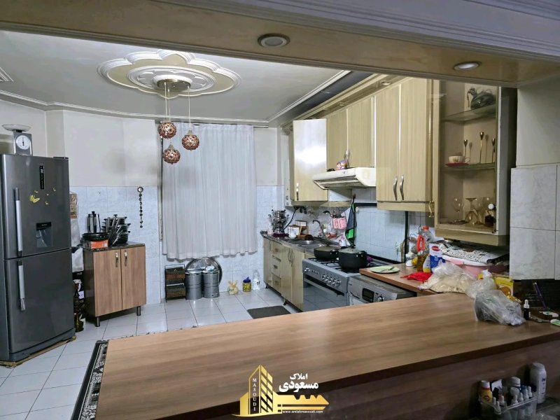 آپارتمان 135 متری دو خوابه در خیابان ولیعصر تهران14493037507