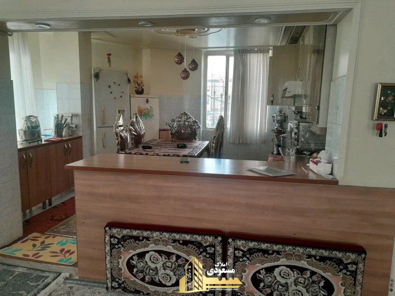 آپارتمان 135 متری دو خوابه در خیابان ولیعصر شهریار14494537556