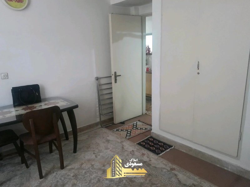 آپارتمان 85 متری دو خوابه در امیریه شهریار14499737575