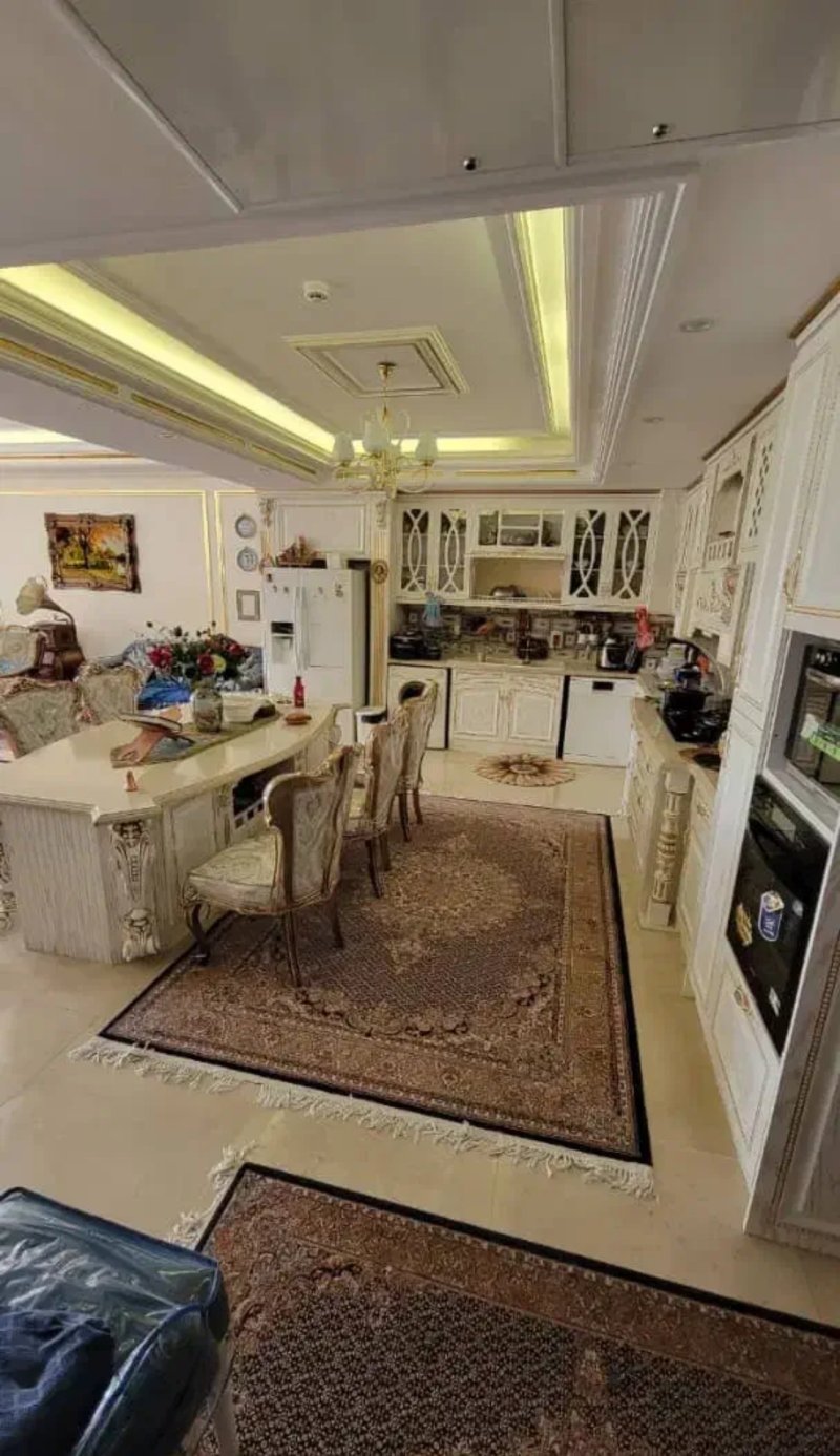 آپارتمان 175 متری سه خوابه در عظیمیه کرج14509937694