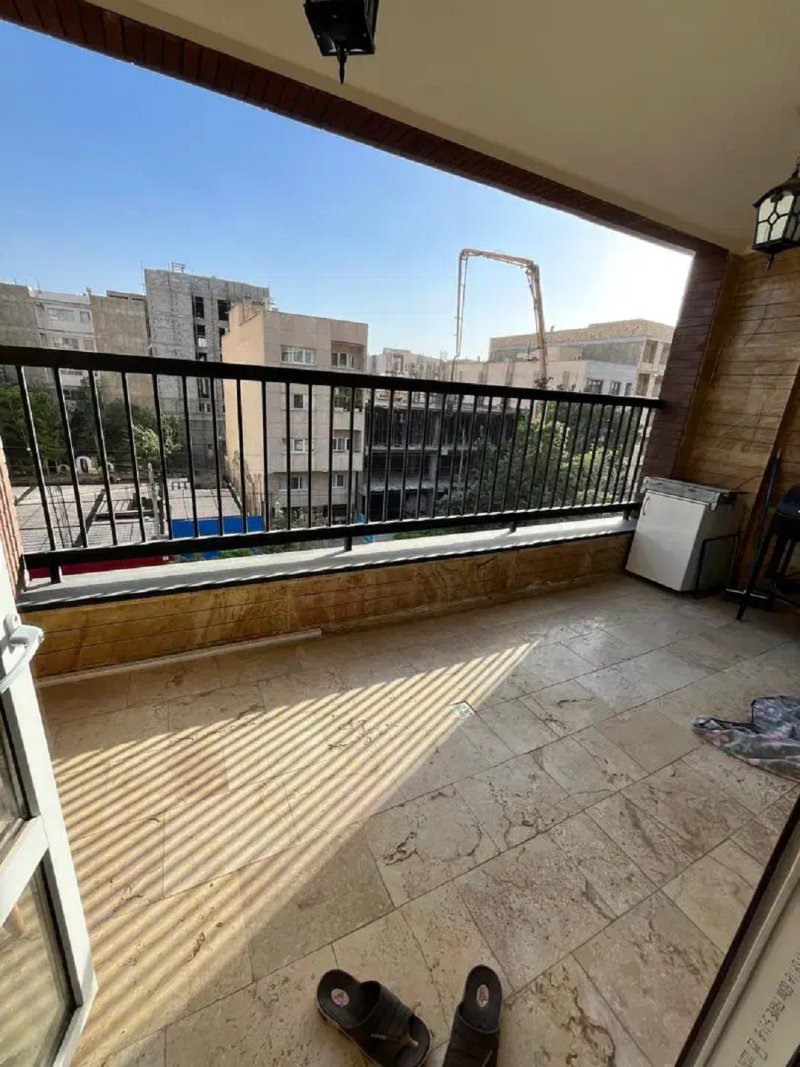 آپارتمان 178 متری سه خوابه در کوی زنبق کرج14531537921