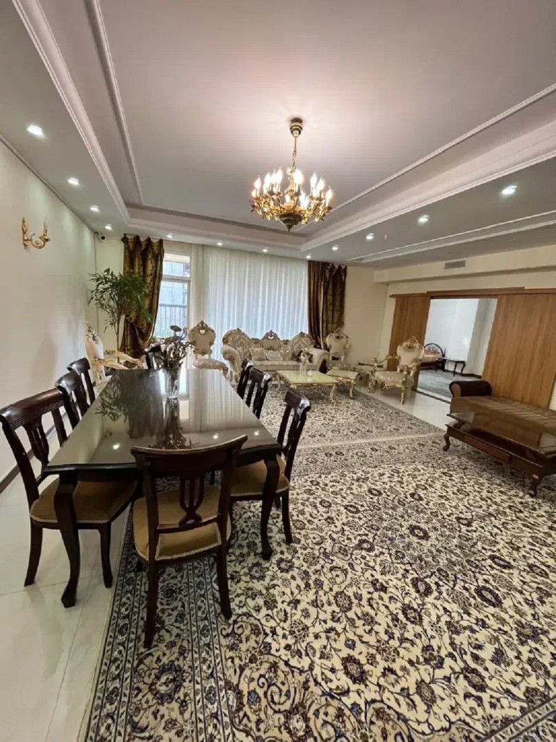 آپارتمان 178 متری سه خوابه در کوی زنبق کرج14531537923