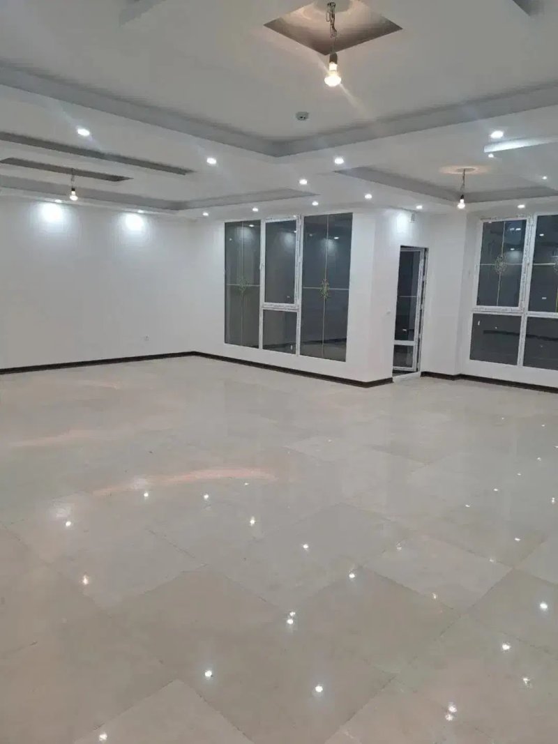 آپارتمان 100 متری دو خوابه در خیابان قیام اراک