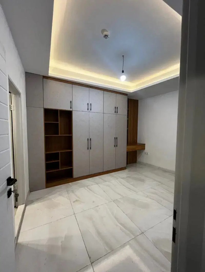 آپارتمان 127 متری سه خوابه در معلم رشت14540938155
