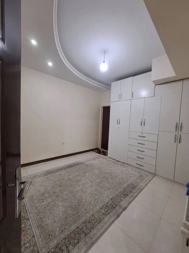آپارتمان 105 متری دو خوابه در وائین شهریار14542538221