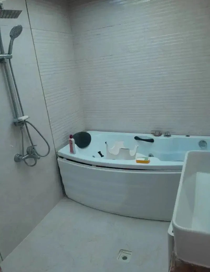 آپارتمان 250 متری سه خوابه در پیوندی ساری14545938358
