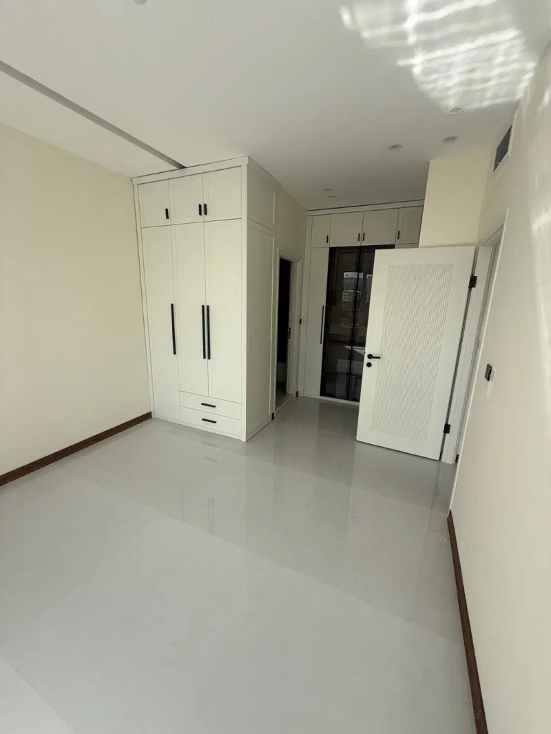 آپارتمان 190 متری سه خوابه در شریف مشهد14554438570