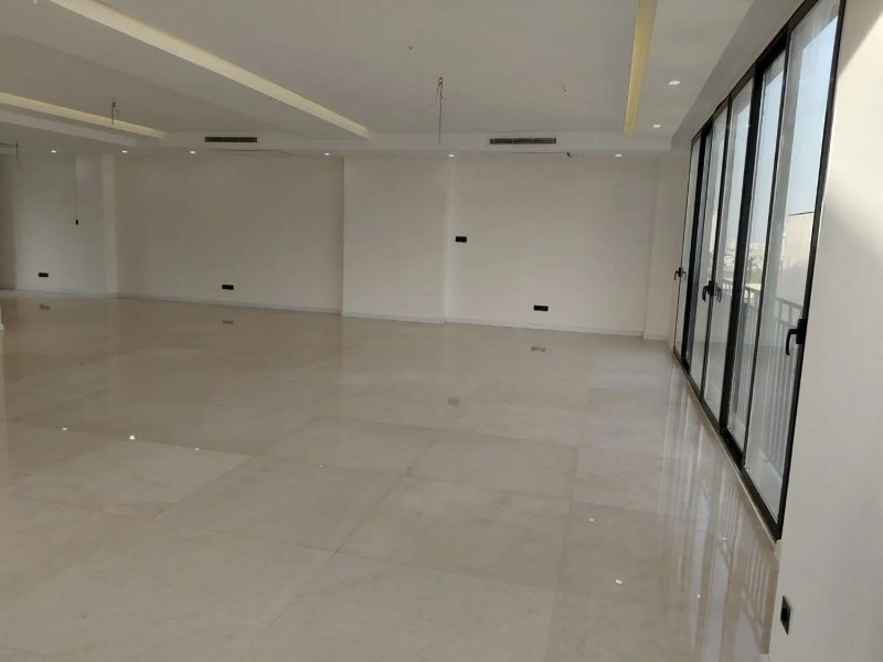 آپارتمان 200 متری سه خوابه در سعادت آباد تهران14559038665