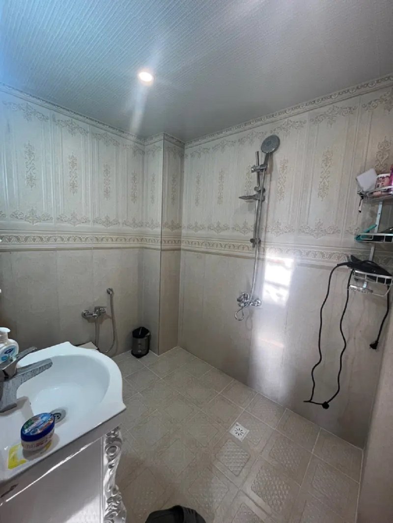 آپارتمان 143 متری سه خوابه در معلم رشت14559238671