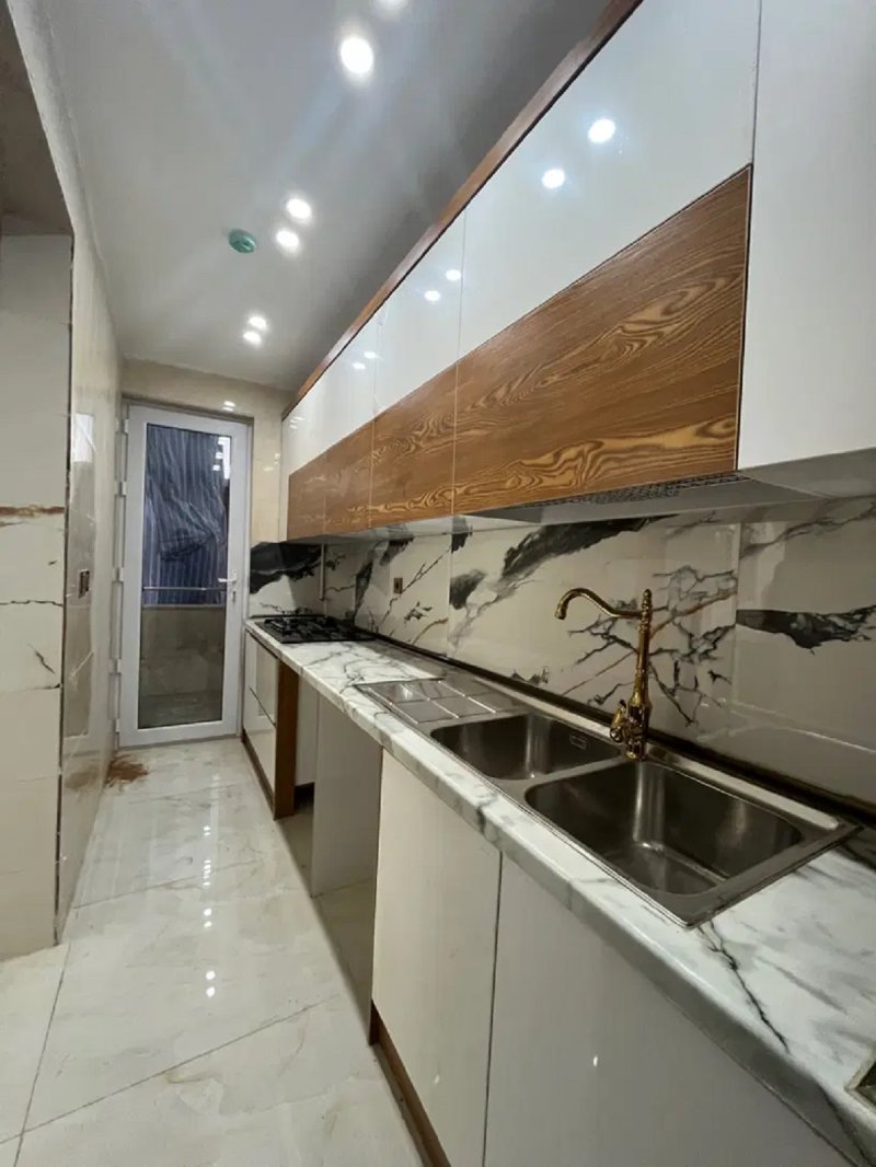 آپارتمان 180 متری سه خوابه در معلم رشت14559638690