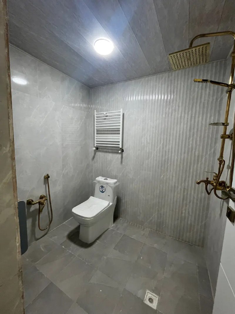 آپارتمان 180 متری سه خوابه در معلم رشت14559638691